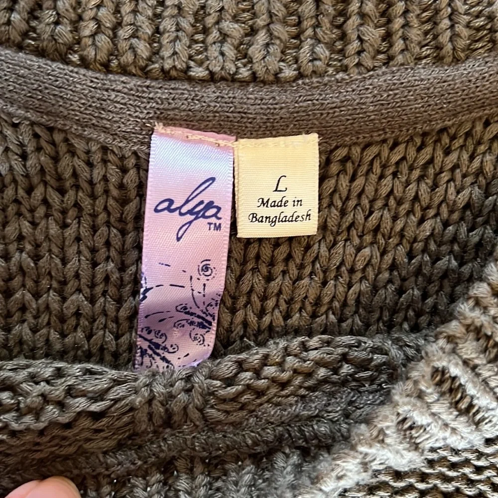 crewneck, cold shoulder sweater - Picture 2 of 3